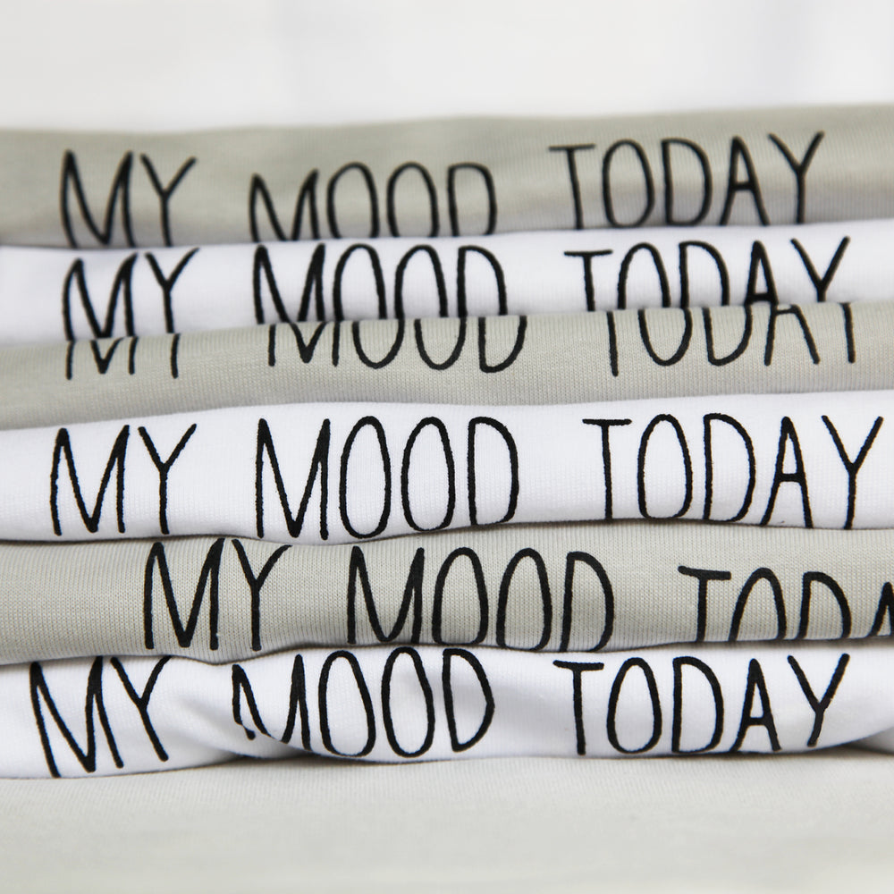
                  
                    Lade das Bild in den Galerie-Viewer, &amp;#39;My Mood Today&amp;#39; T-Shirt | weiß
                  
                