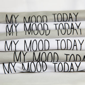 
                  
                    Lade das Bild in den Galerie-Viewer, &amp;#39;My Mood Today&amp;#39; T-Shirt mit eigenem Namen | weiß
                  
                